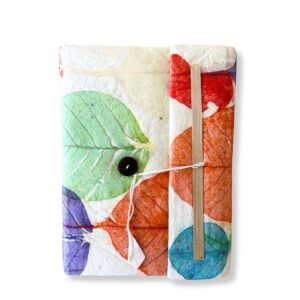 Lrg Lokta Colorful Leafs Lrg (21x15cm) – 45 leafs | www.artisan-gifts.co.uk