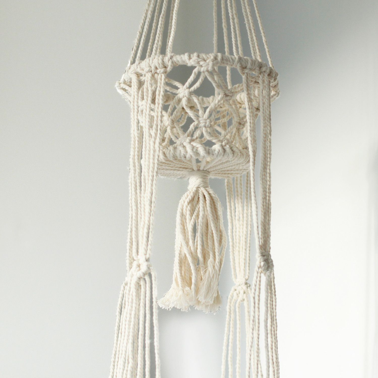 Macrame Pot Holder – Double Holder | www.artisan-gifts.co.uk 7 Macrame Pot Holder – Double Holder | www.artisan-gifts.co.uk 6