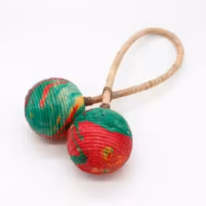 Maracas Rattle – Double Twist | www.artisan-gifts.co.uk 1