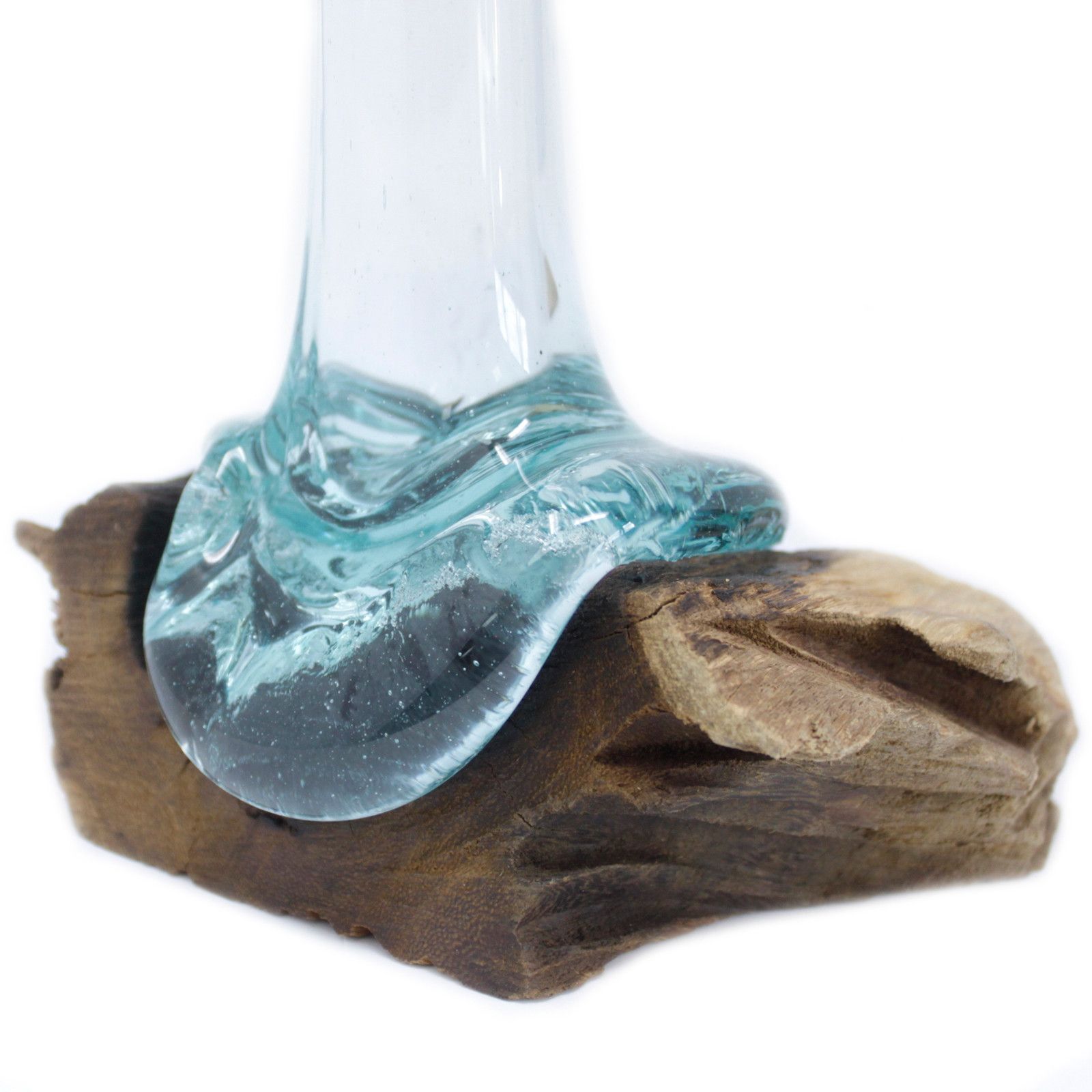 Molten Glass on Wood – Vase | www.artisan-gifts.co.uk 5 Molten Glass on Wood – Vase | www.artisan-gifts.co.uk 4