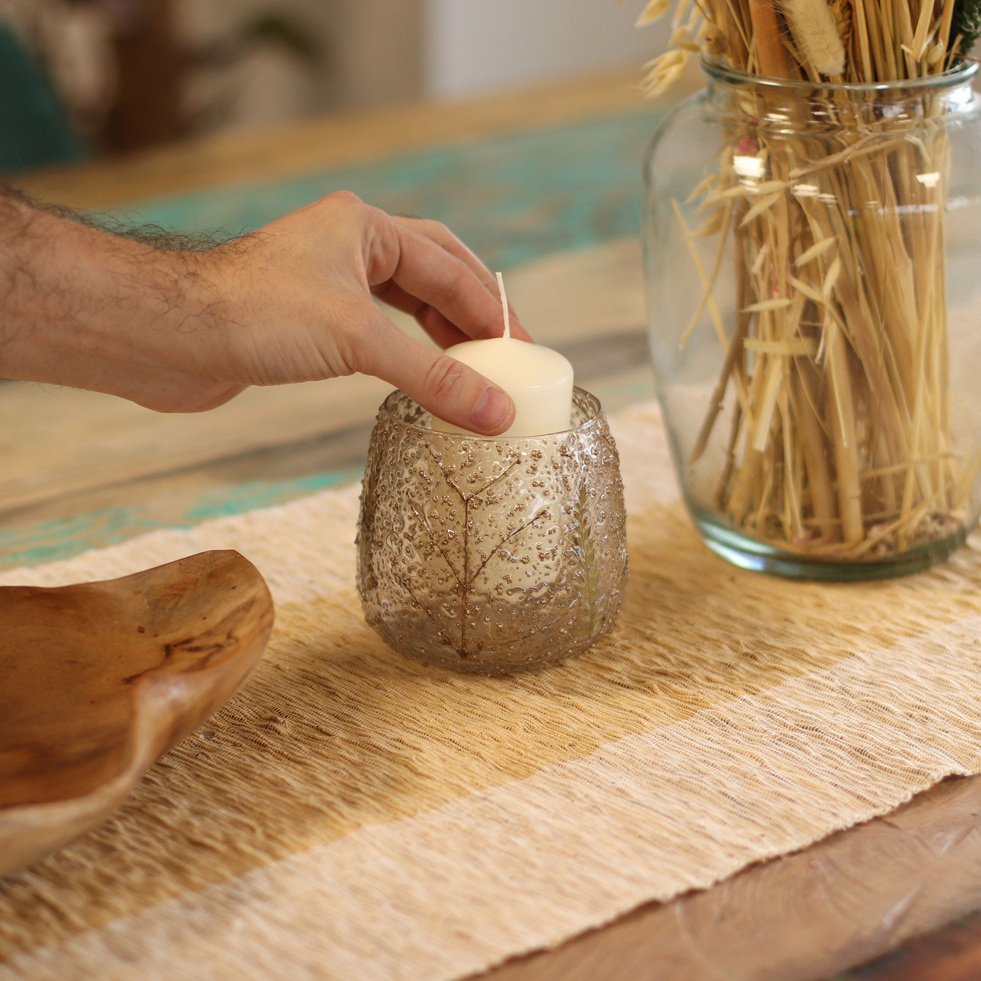 Natural Floral Glass – Straight Candle Holder – Pino – (10x9cm) | www.artisan-gifts.co.uk 6 Natural Floral Glass – Straight Candle Holder – Pino – (10x9cm) | www.artisan-gifts.co.uk 5