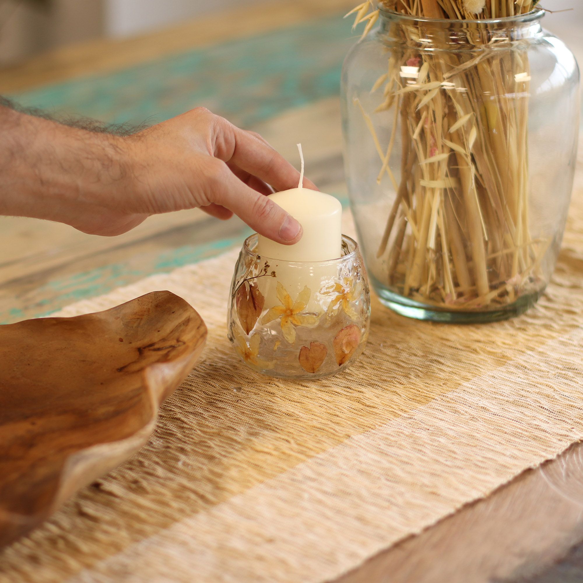 Natural Floral Glass – Straight Candle Holder – Rosa – (8x8cm) | www.artisan-gifts.co.uk 3 Natural Floral Glass – Straight Candle Holder – Rosa – (8x8cm) | www.artisan-gifts.co.uk 2