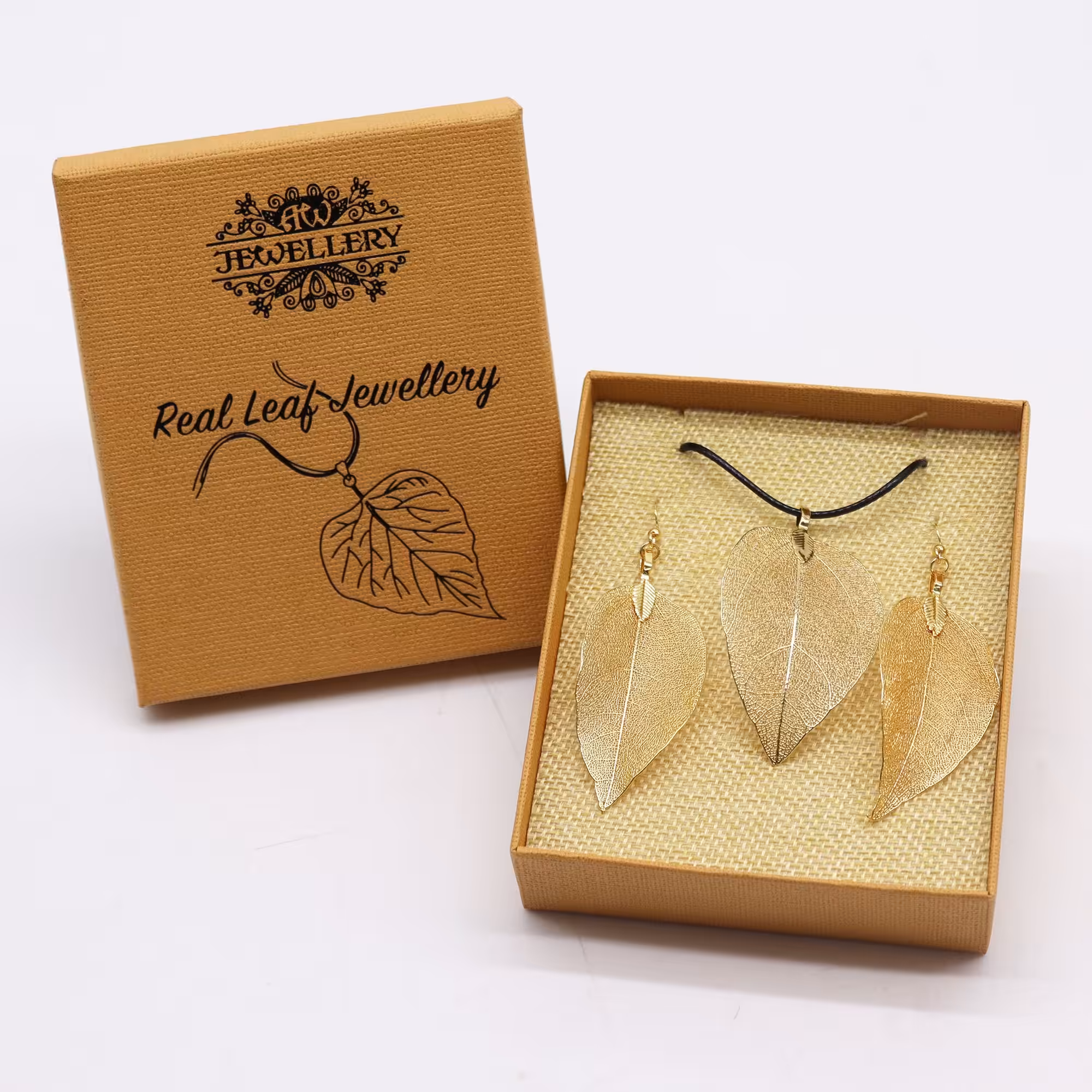 Necklace & Earring Set – Bravery Leaf – Gold | www.artisan-gifts.co.uk 7 Necklace & Earring Set – Bravery Leaf – Gold | www.artisan-gifts.co.uk 6