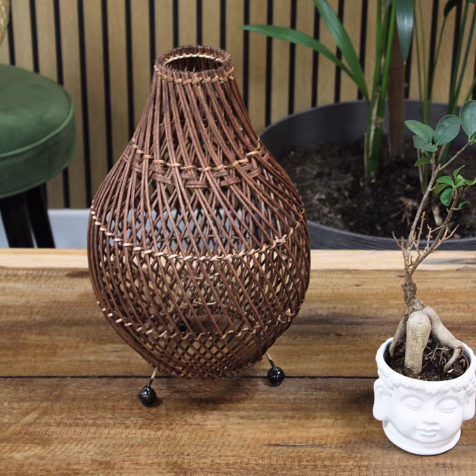 Rattan Table Lamps – Dark Brown | www.artisan-gifts.co.uk 6 Rattan Table Lamps – Dark Brown | www.artisan-gifts.co.uk 5