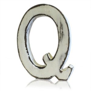 Shabby Chic Letters – Q | www.artisan-gifts.co.uk