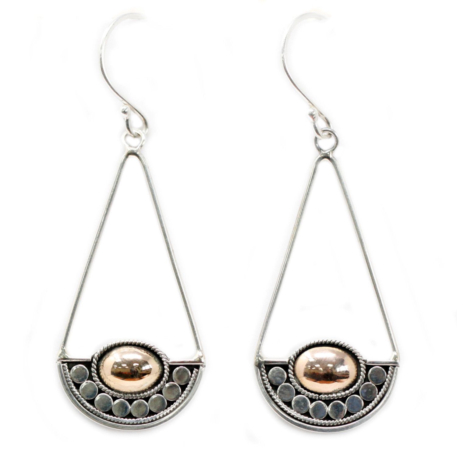 Silver & Gold Earring – Luna Balance | www.artisan-gifts.co.uk 11 Silver & Gold Earring – Luna Balance | www.artisan-gifts.co.uk 10