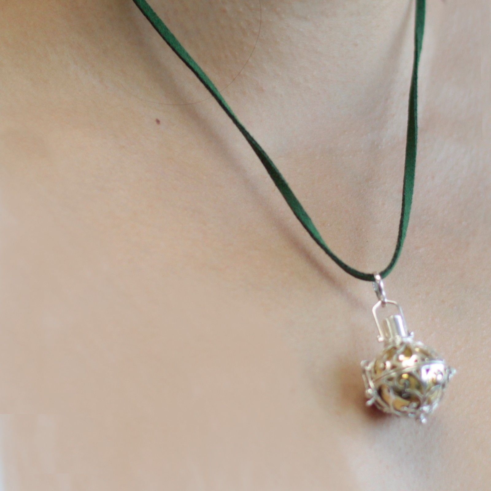 Silver Angel Bell – Healing – 23mm | www.artisan-gifts.co.uk 3 Silver Angel Bell – Healing – 23mm | www.artisan-gifts.co.uk 2