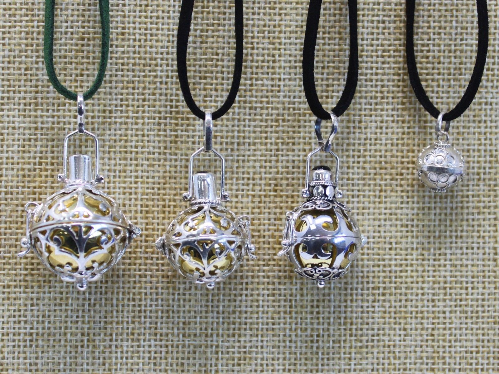 Silver Angel Bell – Healing – 23mm | www.artisan-gifts.co.uk 7 Silver Angel Bell – Healing – 23mm | www.artisan-gifts.co.uk 6