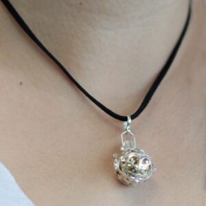 Silver Angel Bell – Night-time – 18mm | www.artisan-gifts.co.uk 1