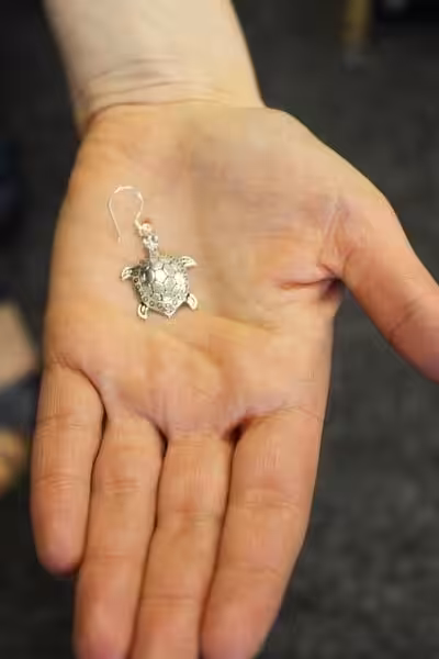 Silver Earrings – Lizards | www.artisan-gifts.co.uk 5 Silver Earrings – Lizards | www.artisan-gifts.co.uk 4