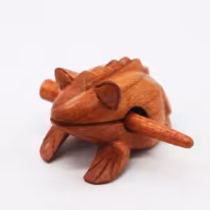 Small Croaking Wooden Frog | www.artisan-gifts.co.uk 1