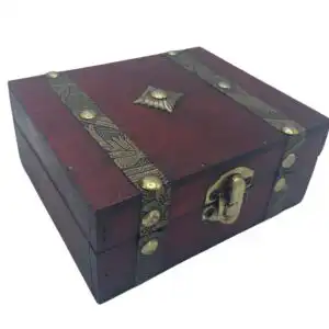 Square Tea Chest – Tan | www.artisan-gifts.co.uk 1