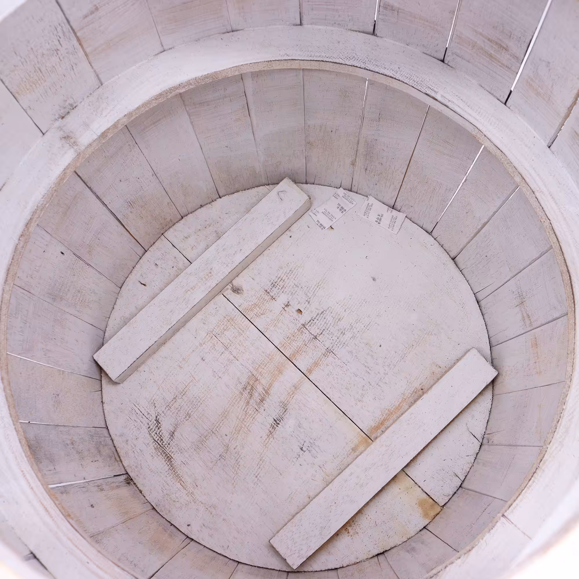 Beer Barrel Table – Whitewash | www.artisan-gifts.co.uk 4 Beer Barrel Table - Whitewash - Image 3