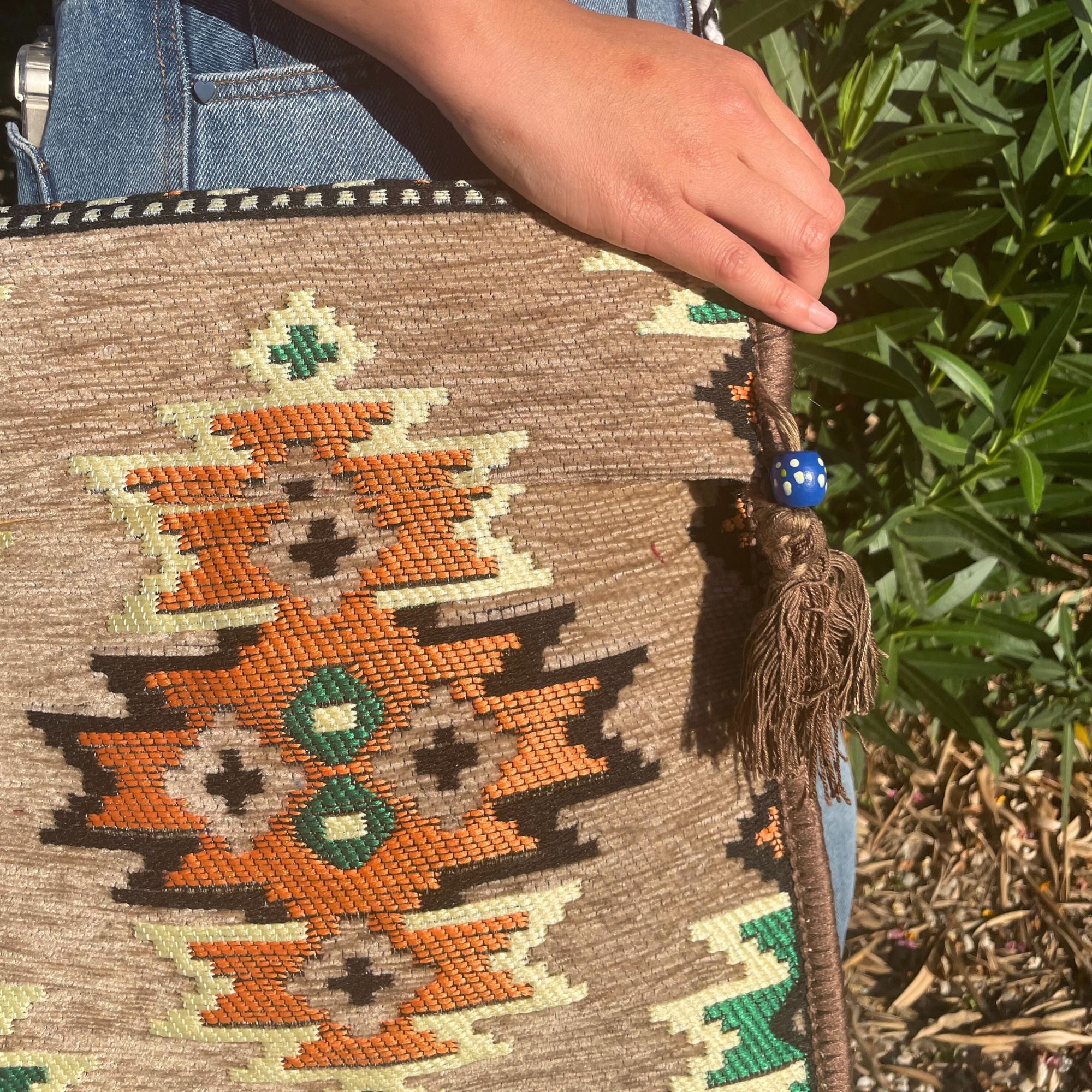 Biege Kilim Messenger Festival Bag | www.artisan-gifts.co.uk 3 Biege Kilim Messenger Festival Bag | www.artisan-gifts.co.uk 2