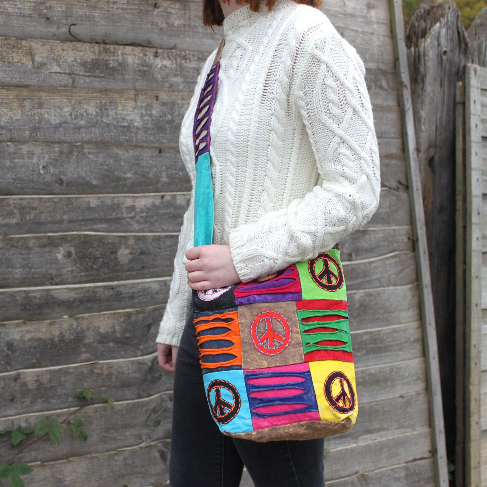 Ethnic Sling Bag – Sand / Peace | www.artisan-gifts.co.uk 6 Ethnic Sling Bag – Sand / Peace | www.artisan-gifts.co.uk 5