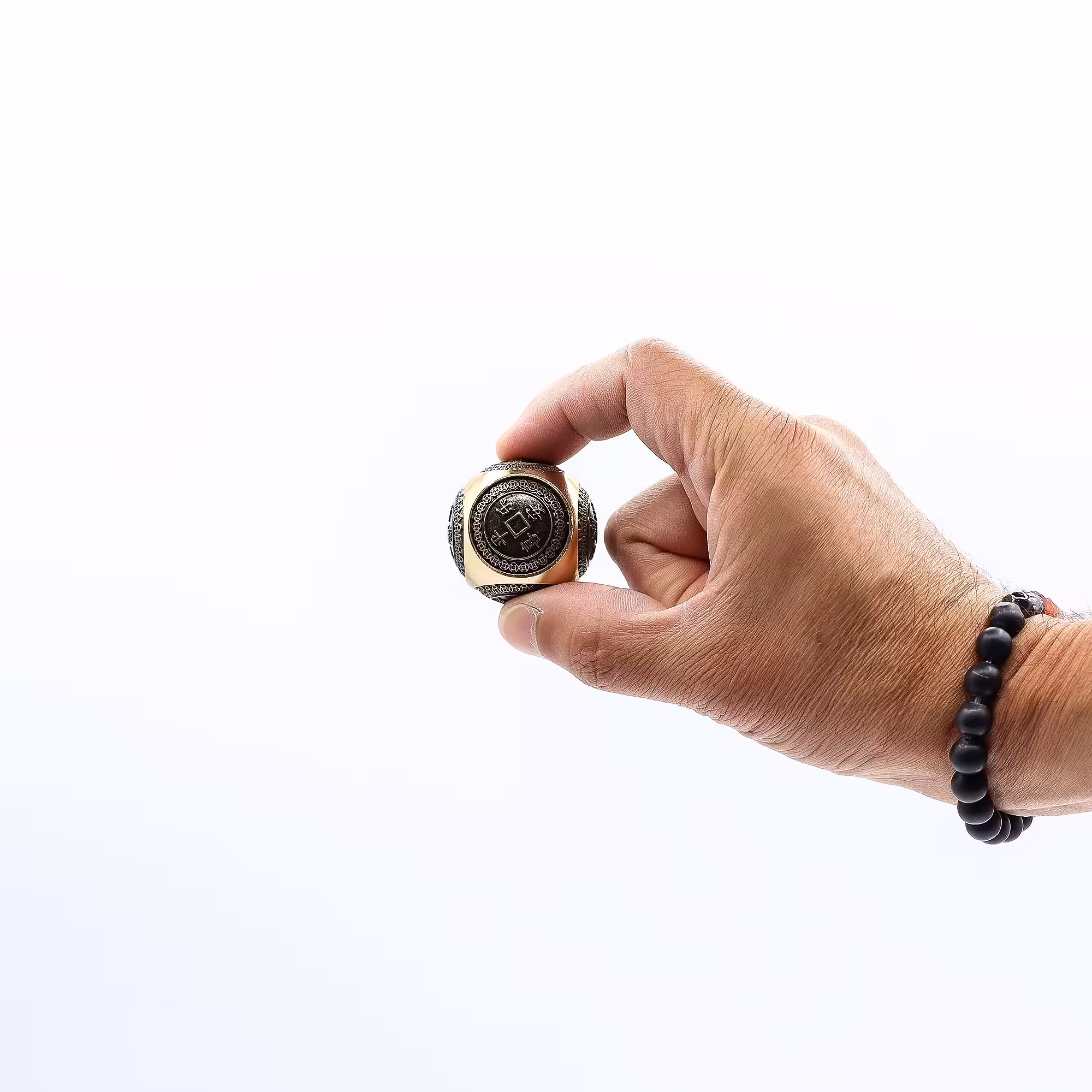 Feng Shui Fortune – Wealth Dice – Rounded | www.artisan-gifts.co.uk 5 Feng Shui Fortune – Wealth Dice – Rounded | www.artisan-gifts.co.uk 4