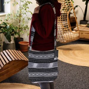 Jacquard Natural Bags – Urban Caravan – Nomad Carryall | www.artisan-gifts.co.uk 1