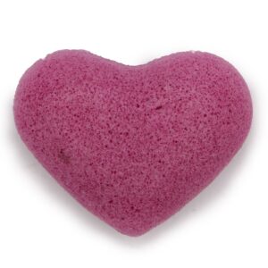 Konjac Heart Sponge – Lavender | www.artisan-gifts.co.uk 1