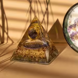 Med Organite Pryamids 7x6cm – Wrapped Amythist – Copper Chips | www.artisan-gifts.co.uk 1