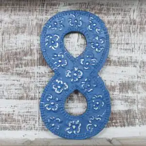Number “8” – Assorted Colours – 15cm | www.artisan-gifts.co.uk 1