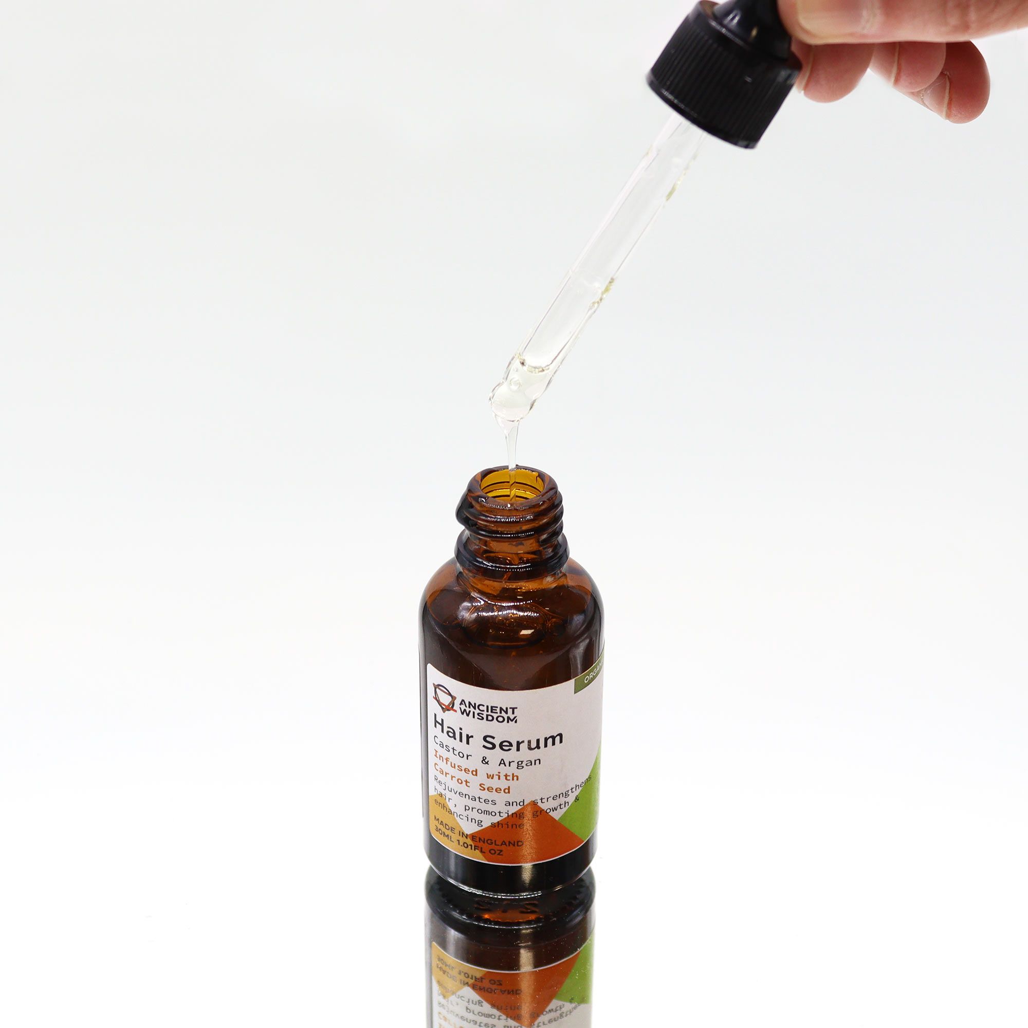 Organic Hair Serum 30ml – Carrot Seed | www.artisan-gifts.co.uk 3 Organic Hair Serum 30ml – Carrot Seed | www.artisan-gifts.co.uk 2