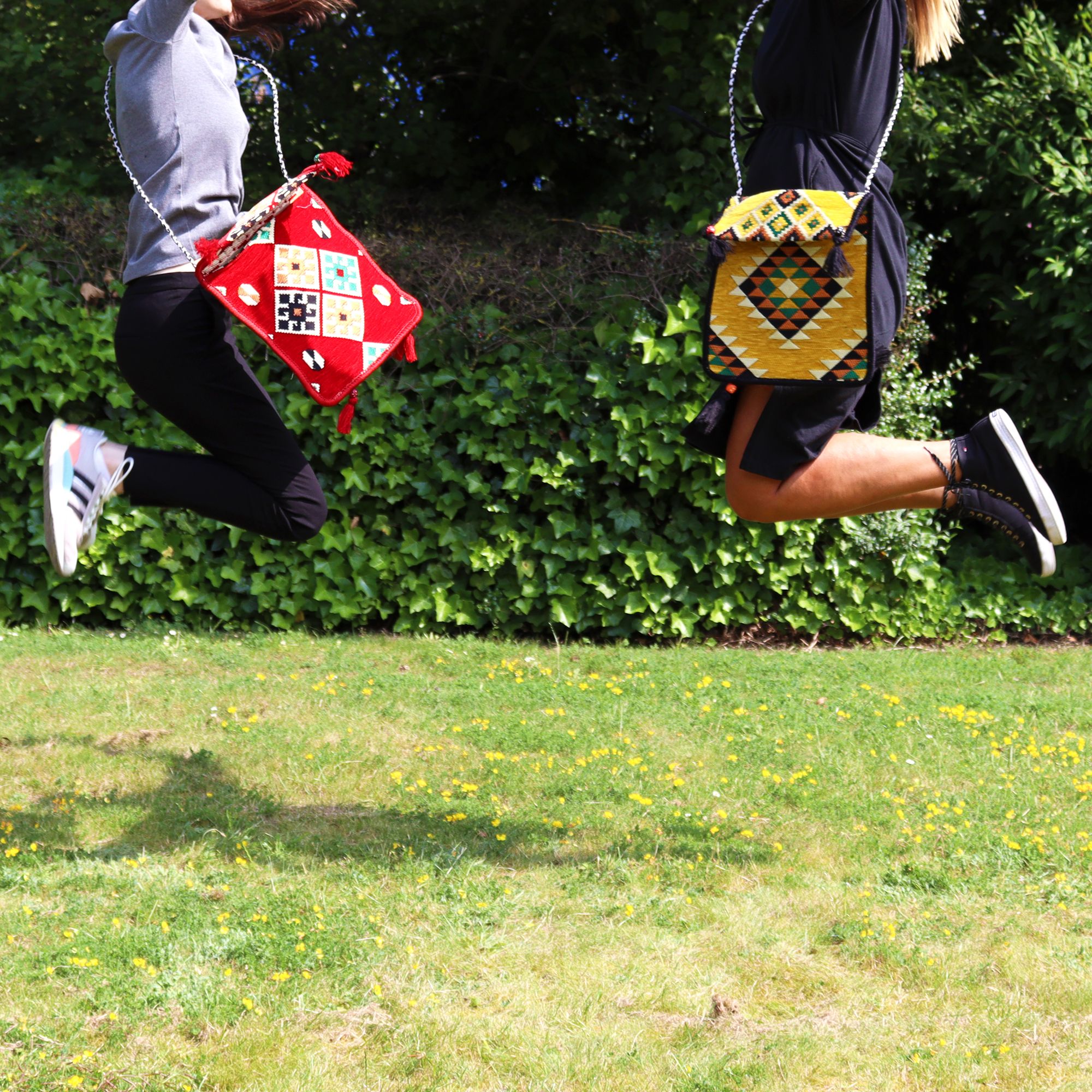Red Kilim Messenger Festival Bag | www.artisan-gifts.co.uk 6 Red Kilim Messenger Festival Bag | www.artisan-gifts.co.uk 5