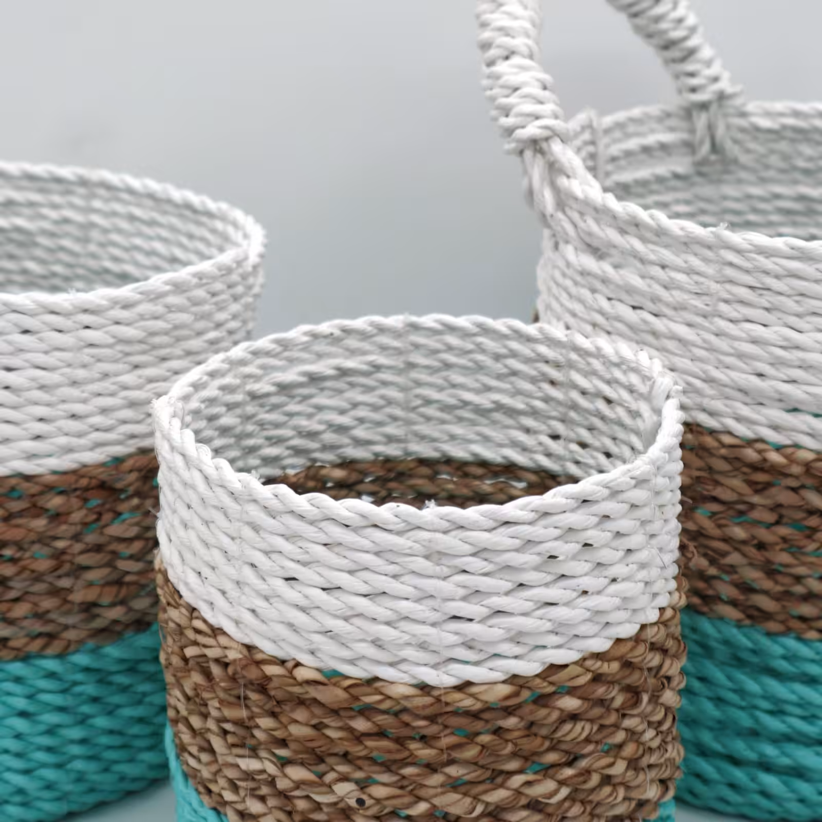 Seagrass Basket Set – Green / Natural / White | www.artisan-gifts.co.uk 5 Seagrass Basket Set - Green / Natural / White - Image 4
