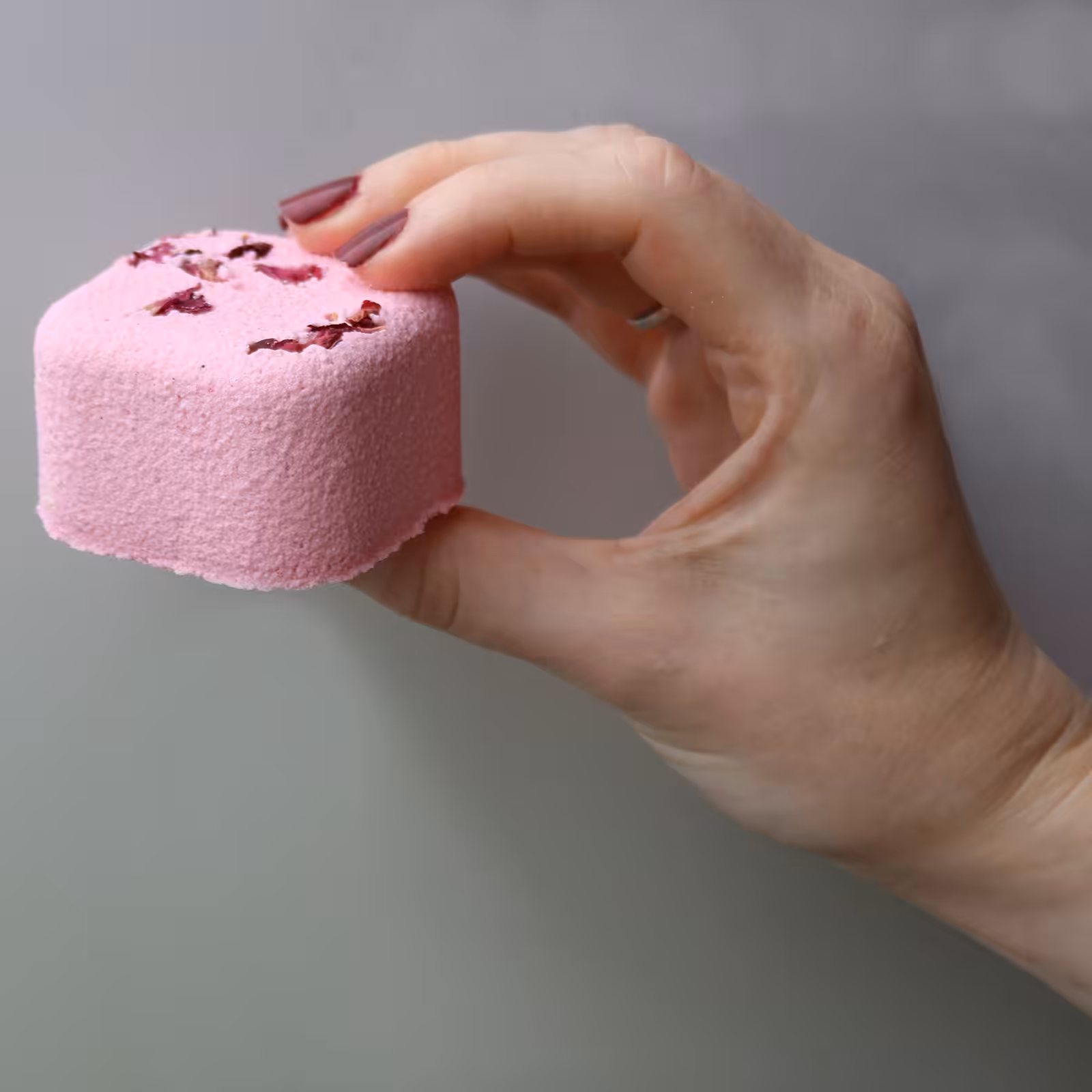 Set of 6 Aromatherapy Shower Steamers – Steamy Shower | www.artisan-gifts.co.uk 5 Set of 6 Aromatherapy Shower Steamers – Steamy Shower | www.artisan-gifts.co.uk 4