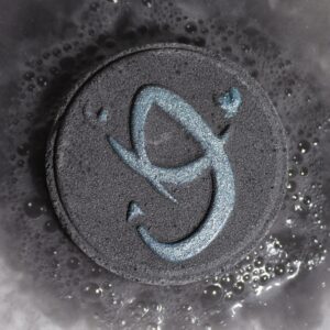 Set of Zodiac Bath Fizzers with Horoscope – Scorpio | www.artisan-gifts.co.uk 1