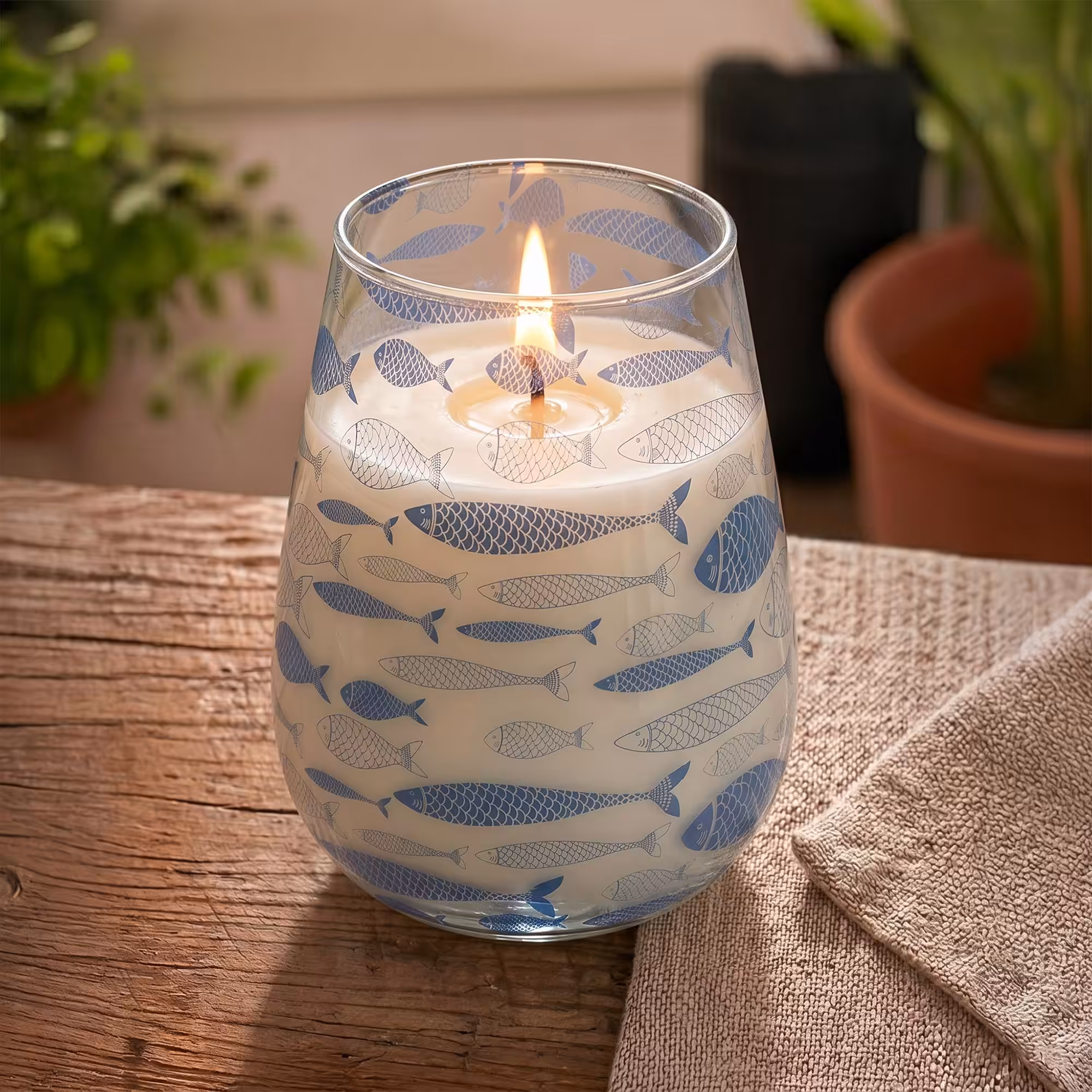 Tall Glass Jar Candles – Seabreeze | www.artisan-gifts.co.uk 4 Tall Glass Jar Candles - Seabreeze - Image 3