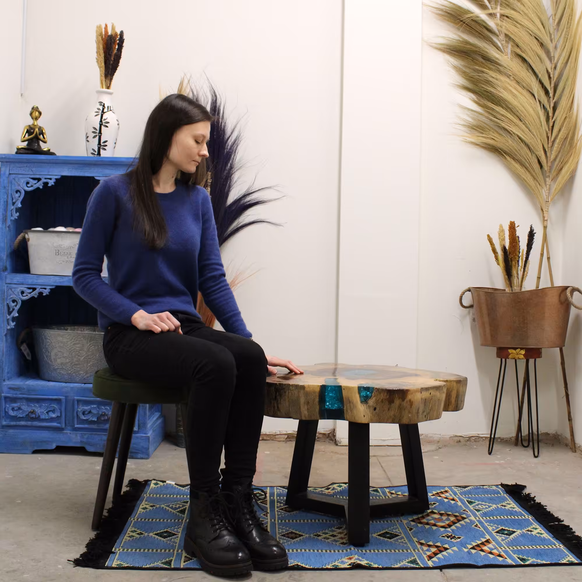 Tamarind and Resin Coffee Table – Aqua | www.artisan-gifts.co.uk 2 Tamarind and Resin Coffee Table - Aqua