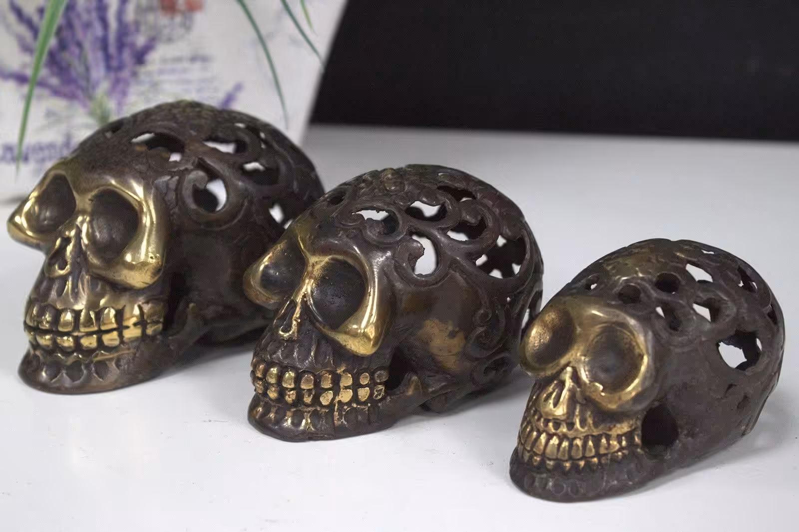 Vintage Brass Skull – Lrg | www.artisan-gifts.co.uk 10 Vintage Brass Skull - Lrg - Image 9