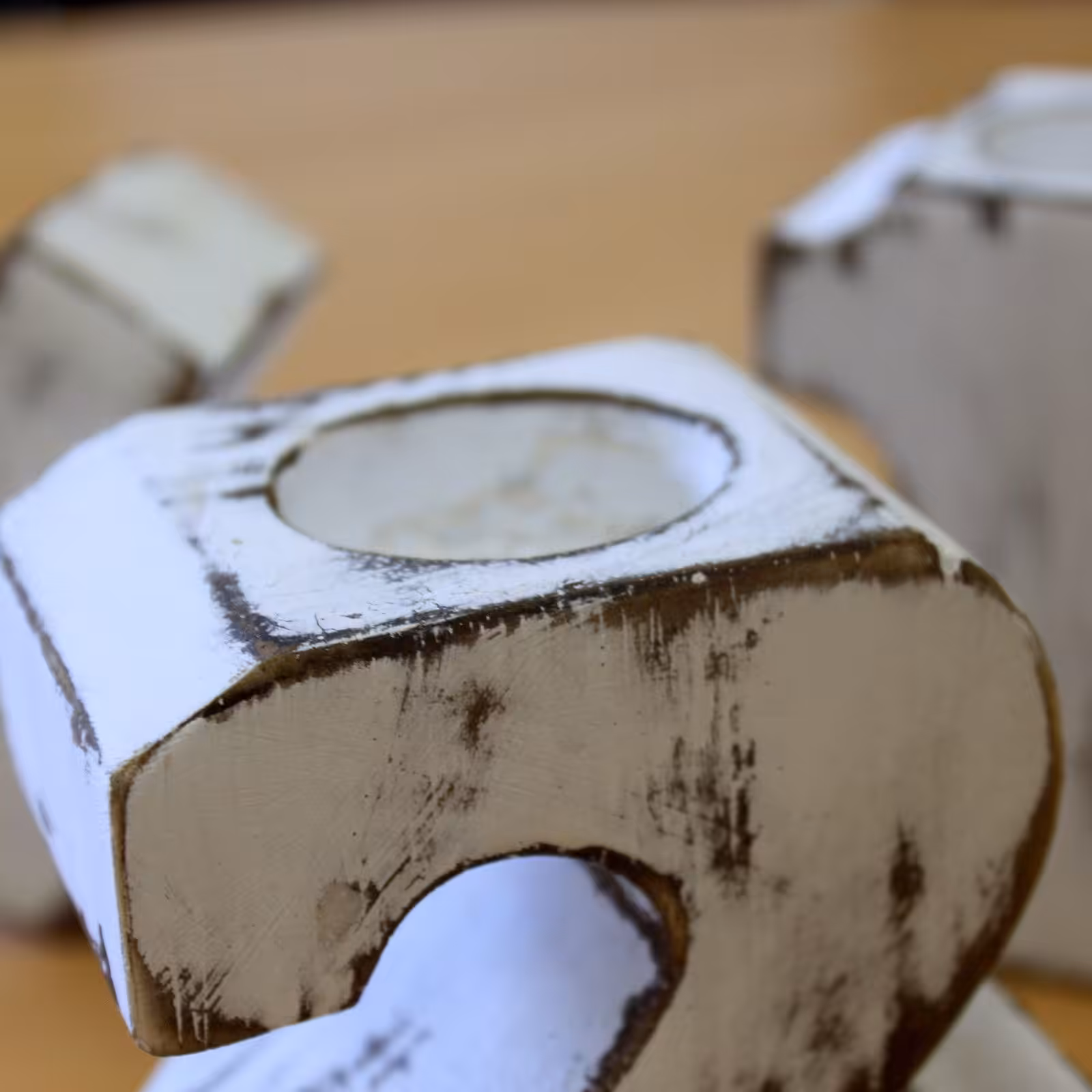 Wooden Birthday Numbers – No.5 | www.artisan-gifts.co.uk 4 Wooden Birthday Numbers – No.5 | www.artisan-gifts.co.uk 3