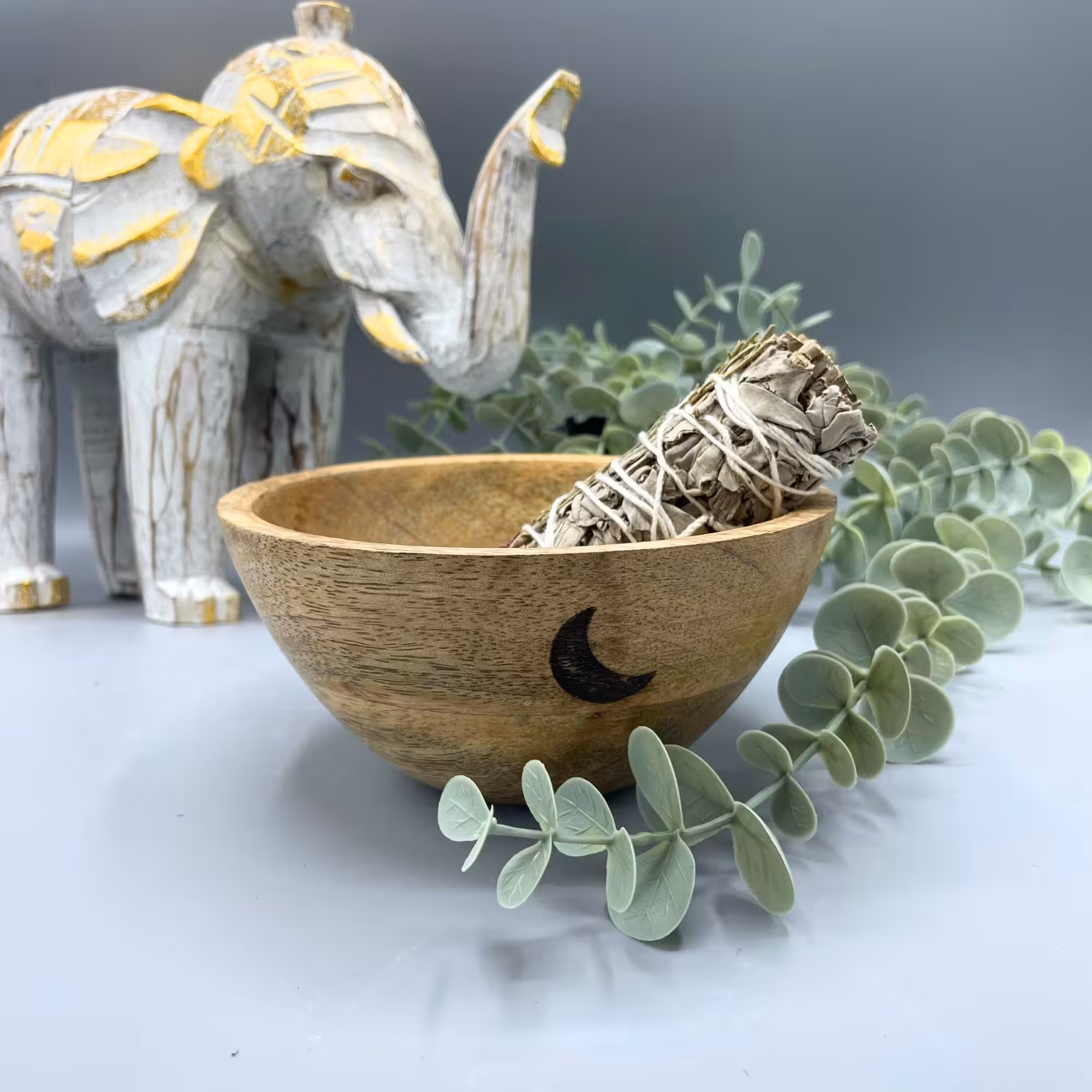 Wooden Smudge and Ritual Offerings Bowl – Three Moons – 13x7cm | www.artisan-gifts.co.uk 2 Wooden Smudge and Ritual Offerings Bowl - Three Moons - 13x7cm
